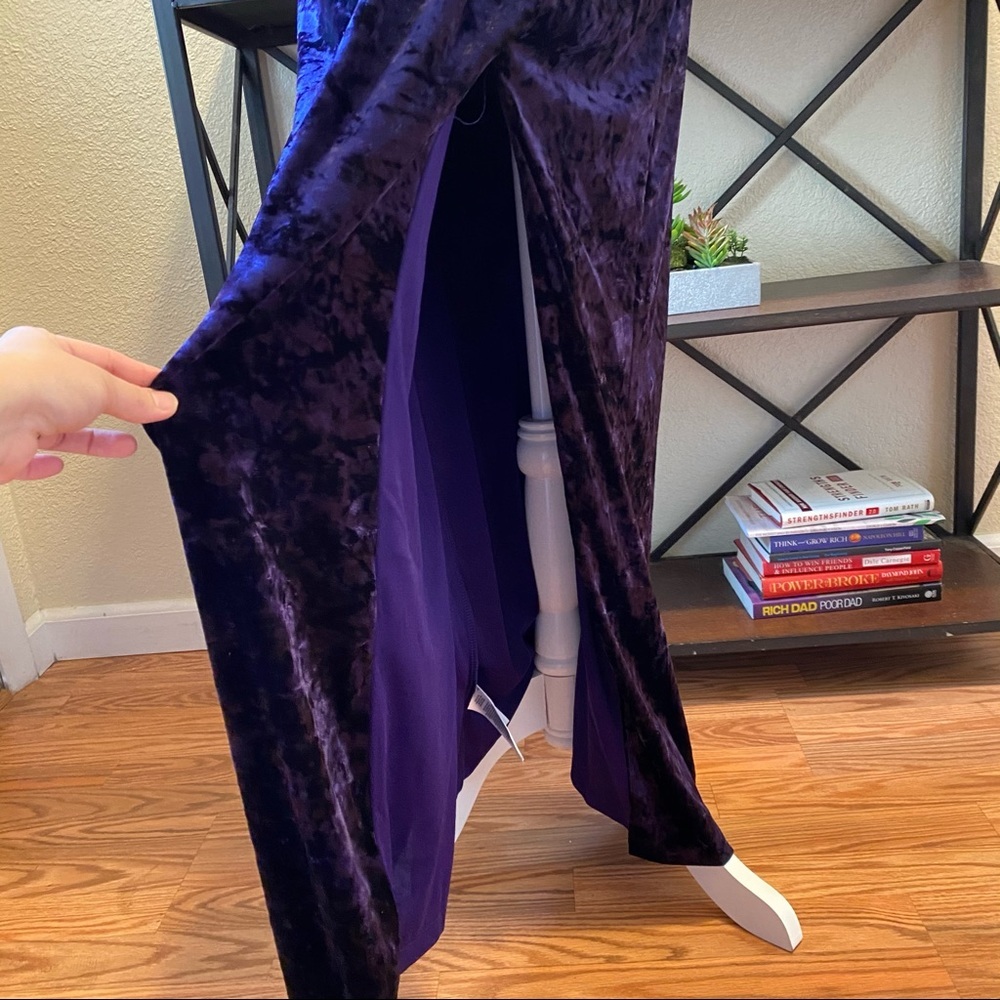 Lauren Ralph Lauren Floor-Length Velvet Dress 2 - Picture 6 of 13